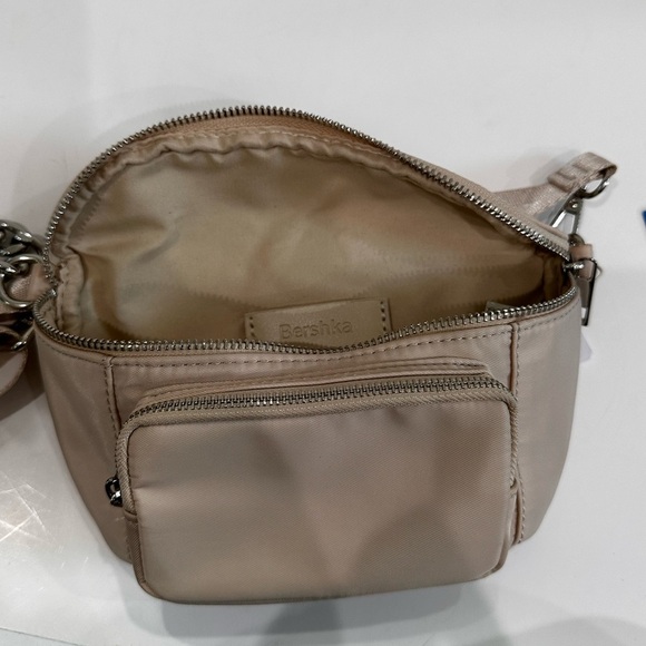 🤎Bershka Shoulder Bag - Tan (NWT)🤎 - Picture 9 of 11